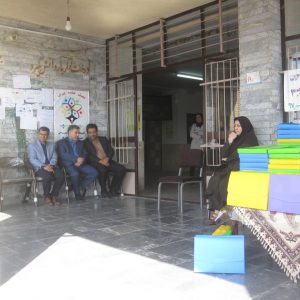 ایرج دست نشان